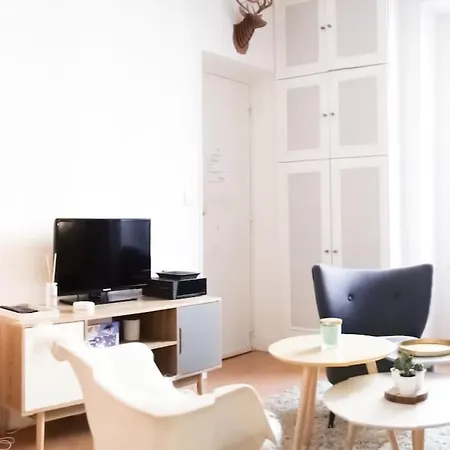 Apartment Hostnfly - Superb Warm Appt Near Montmartre *
